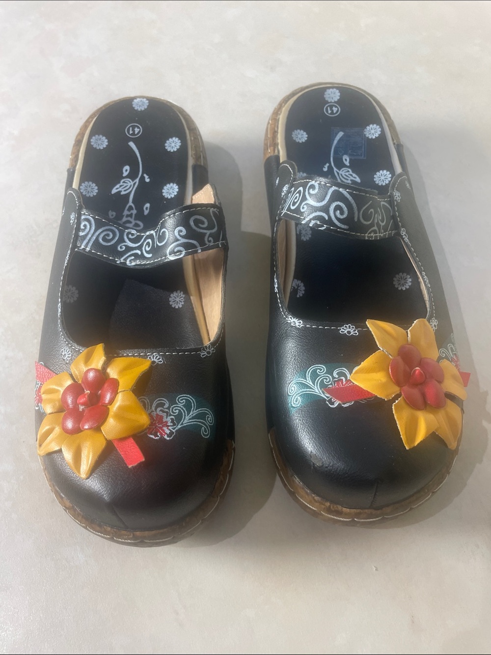 Black Colorful Floral Mule Clogs Women's Size 10.5 Wedge